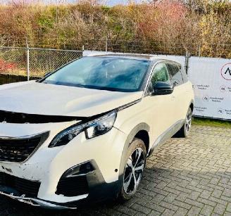 demontáž osobní automobily Peugeot 5008 Allure 2019/12