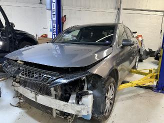 Damaged car Mercedes A-klasse Mercedes A200 2018/12