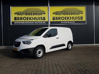 Vaurioauto  commercial vehicles Opel Combo 1.6D L1H1 Selection 2019/1