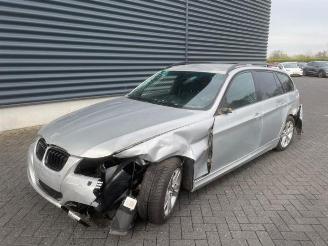 damaged commercial vehicles BMW 3-serie 3 serie Touring (E91), Combi, 2004 / 2012 320d 16V 2009/4
