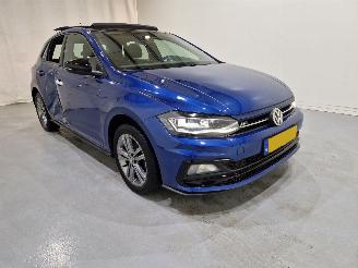 damaged campers Volkswagen Polo 5-Drs 1.0 TSI Business-R Pano Digitaal Dash 2021/2