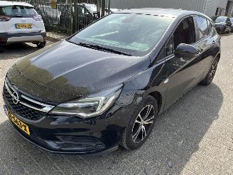 Démontage voiture Opel Astra 1.0 Turbo S/S Online Edition  5 Drs  ( 78641 Km ) 2019/1
