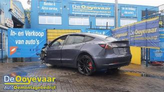 Auto da rottamare Tesla Model 3 Model 3, Sedan, 2017 EV AWD 2018/10