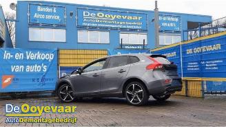 Damaged car Volvo V-40 V40 (MV), Hatchback 5-drs, 2012 / 2019 1.6 T3 GTDi 16V 2012/11