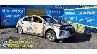danneggiata veicoli commerciali Hyundai Ioniq Ioniq, Liftback, 2016 / 2022 1.6 GDI 16V Hybrid 2017/5