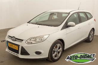 dommages fourgonnettes/vécules utilitaires Ford Focus 1.0 Navi Motor schade EcoBoost Edition 2014/6