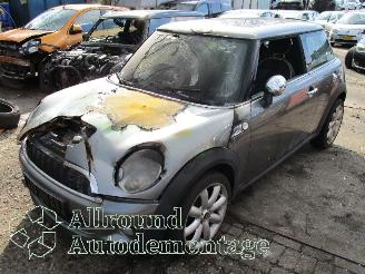 uszkodzony samochody osobowe Mini Mini Mini (R56) Hatchback 1.6 16V Cooper S (N14-B16A) [128kW]  (10-2006/02-=
2010) 2007/12