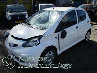 demontáž osobní automobily Toyota Aygo Aygo (B10) Hatchback 1.0 12V VVT-i (1KR-FE) [50kW]  (07-2005/05-2014) 2007/10
