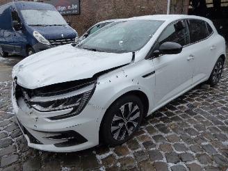 disassembly passenger cars Renault Mégane Limited 2021/12