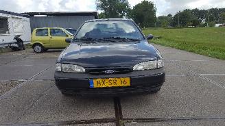 Autoverwertung Ford Mondeo Mondeo I Hatchback 1.8i 16V (U9) (RKA) [85kW]  (02-1993/08-1996) 1994/5