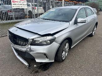 danneggiata veicoli industriali Mercedes A-klasse  2017/1