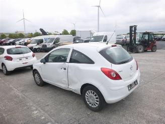 Opel Corsa 1.0    A10XEP picture 1