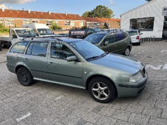 dommages fourgonnettes/vécules utilitaires Skoda Octavia 1.9 TDI Airco 2003/11