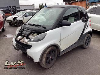 Schade caravan Smart Fortwo Fortwo Coupe (451.3), Hatchback 3-drs, 2007 1.0 45 KW 2011/10